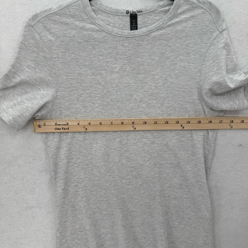 Lululemon Love Crewneck T-Shirt Heathered Core Light Grey‎ XS